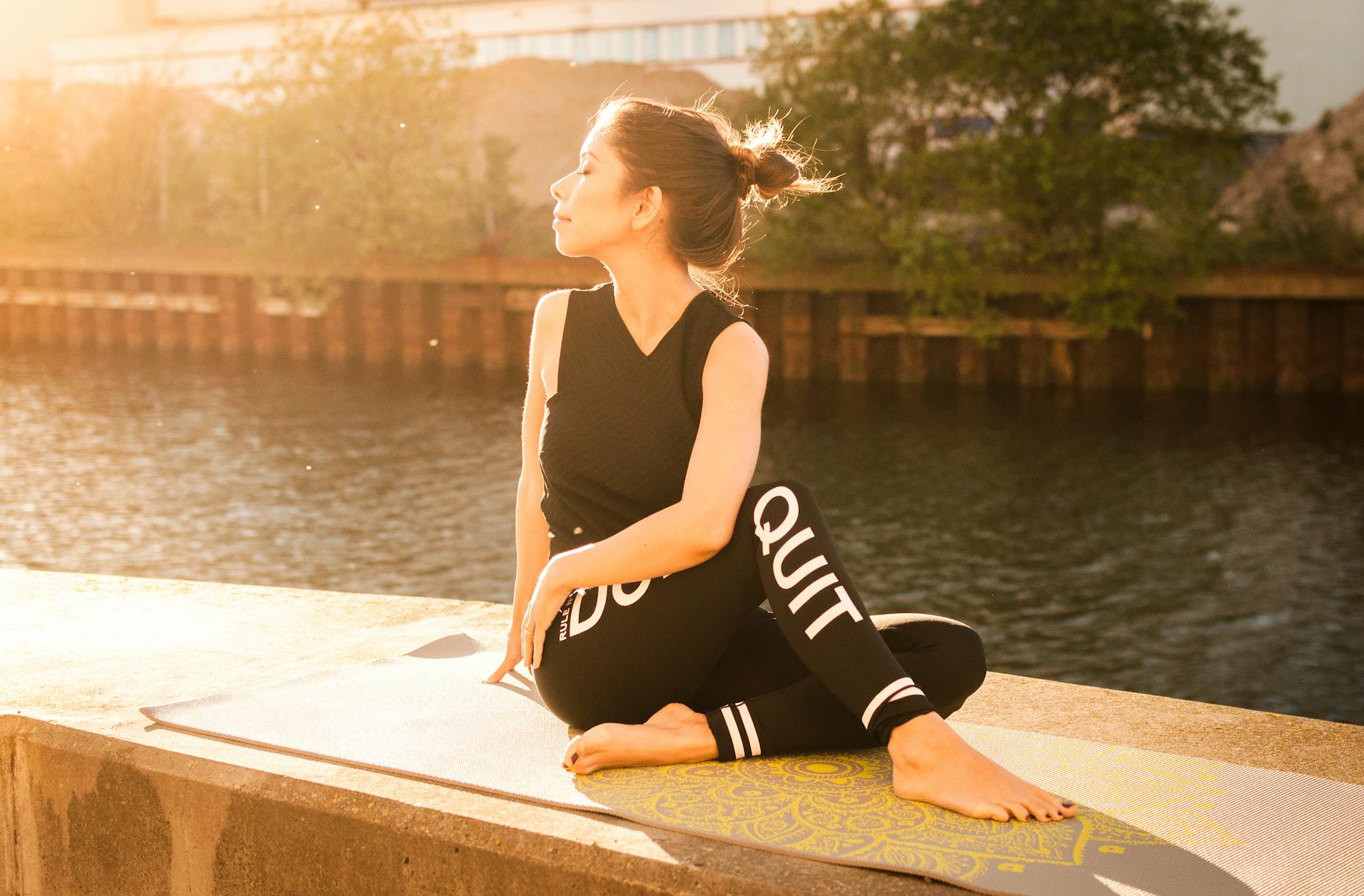 Yoga for Healthy Obliques: How to Stretch Your Obliques