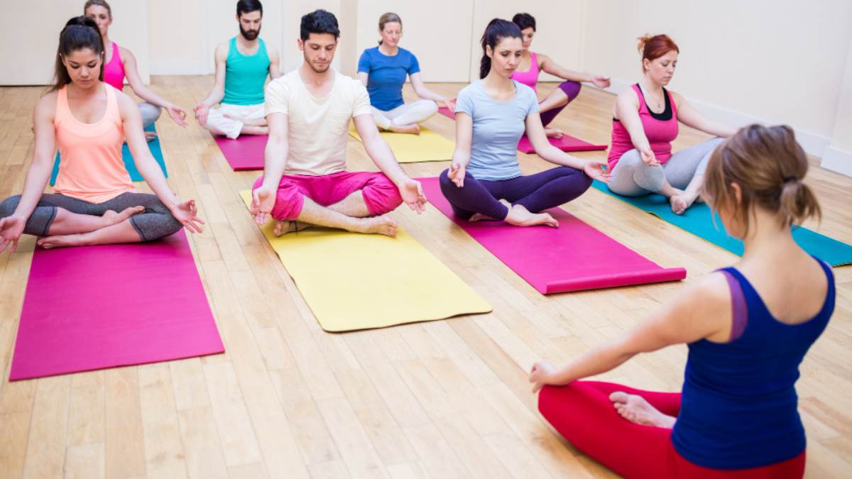 How to Choose a Yoga Teacher Training School in Rishikesh