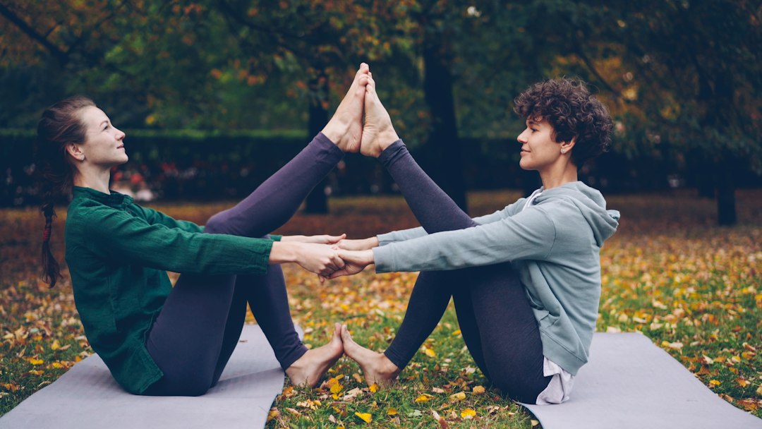 Hard Yoga Poses for 2 People: Advanced Partner Yoga Safely