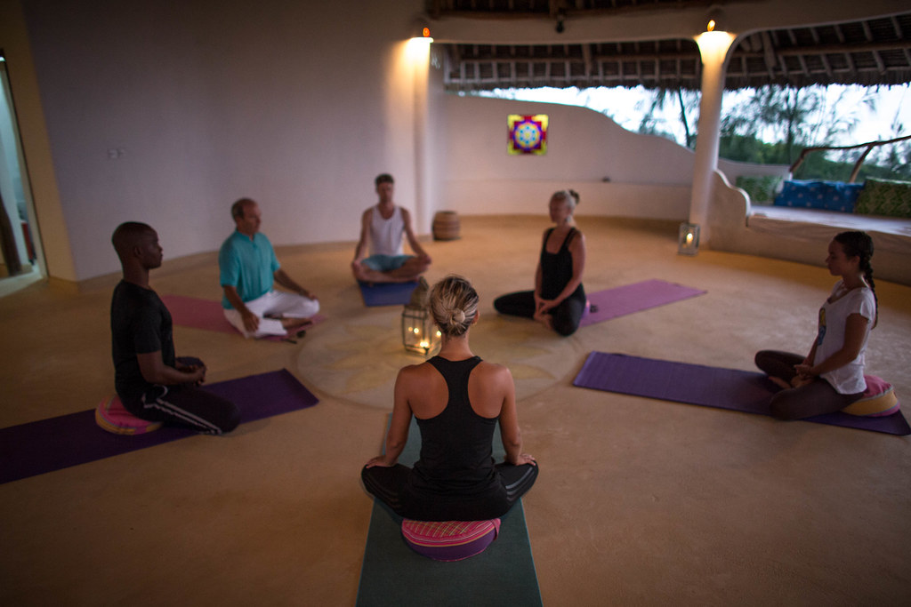 Three Person Yoga: Safe Trio Yoga for Friends and Family